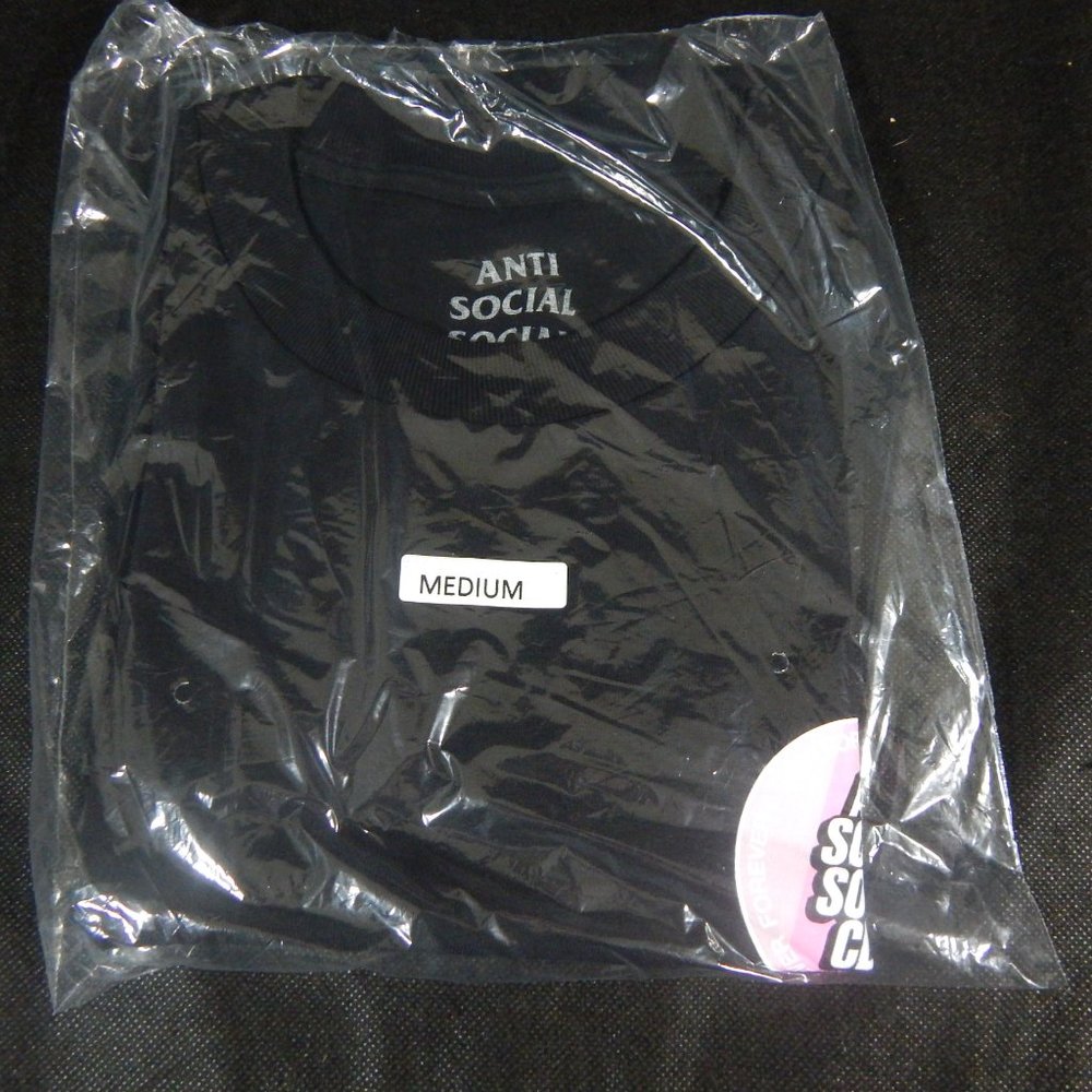 Anti Social Social Club Surfs Up Black Tee Medium ASSC SS18
